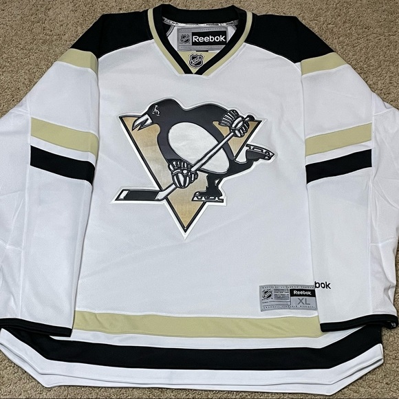 NWOT Pittsburgh Penguins Reebok NHL stadium series size XL - Picture 1 of 3